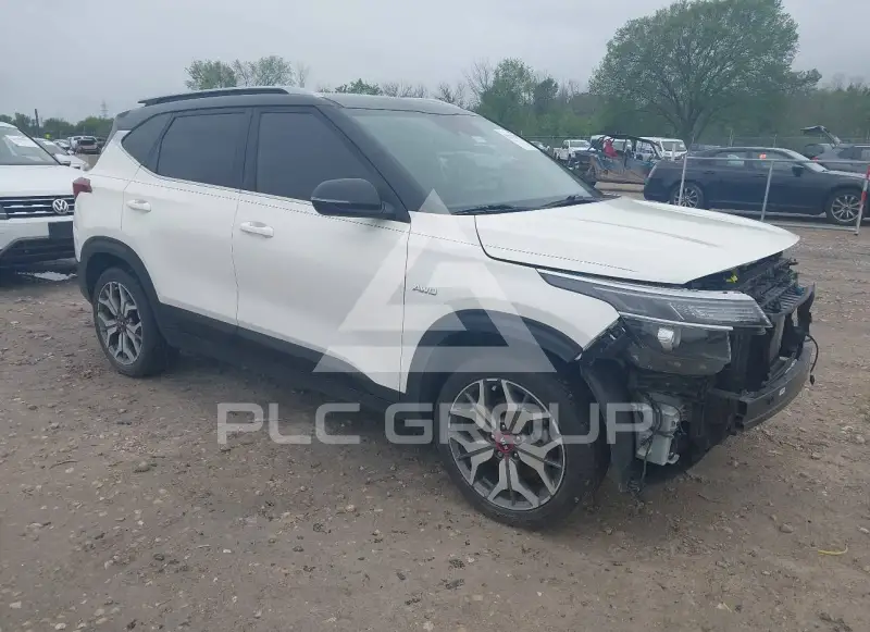 2021 KIA Seltos фото