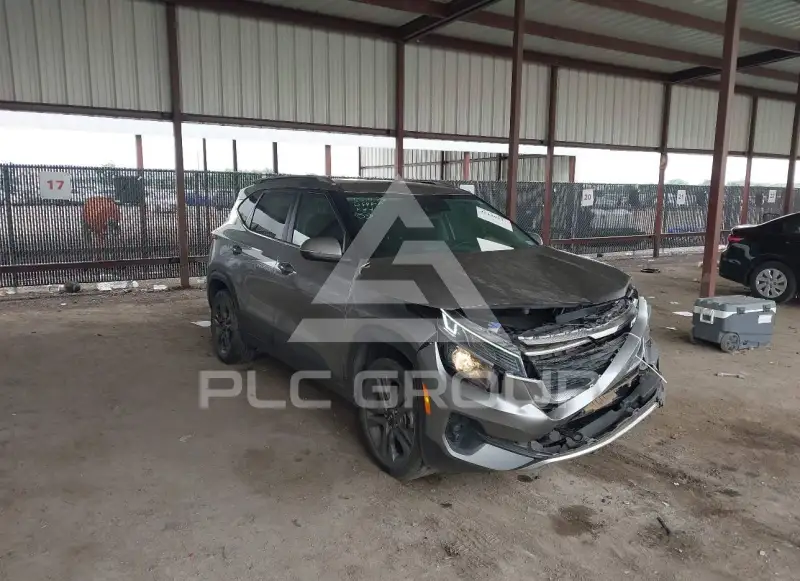 2021 KIA Seltos фото