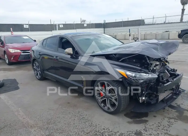 2021 KIA Stinger photo