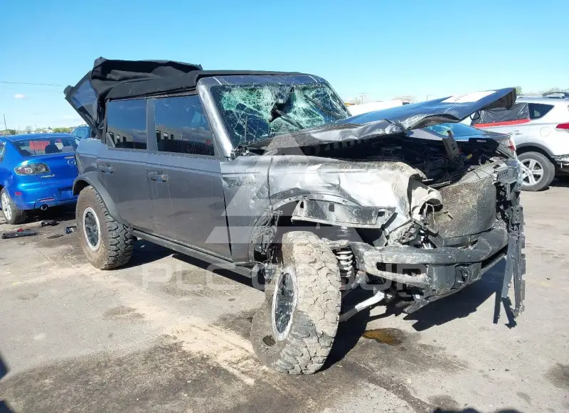 2021 Ford BRONCO фото
