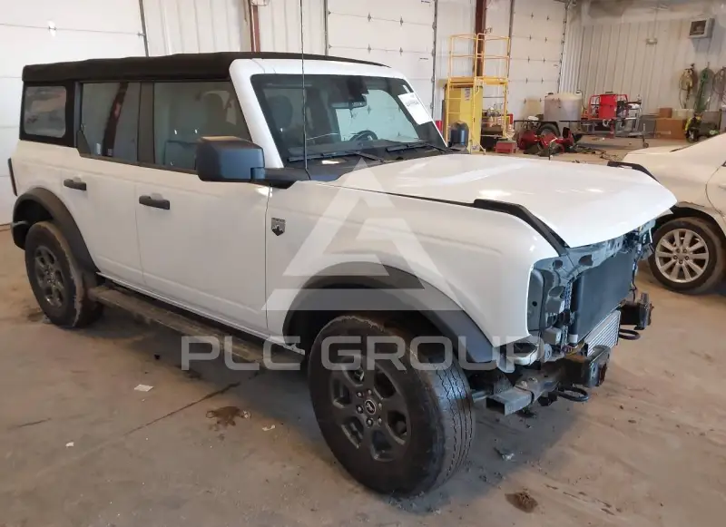 2021 Ford BRONCO photo