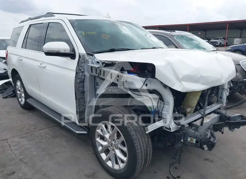 2021 Ford EXPEDITION photo
