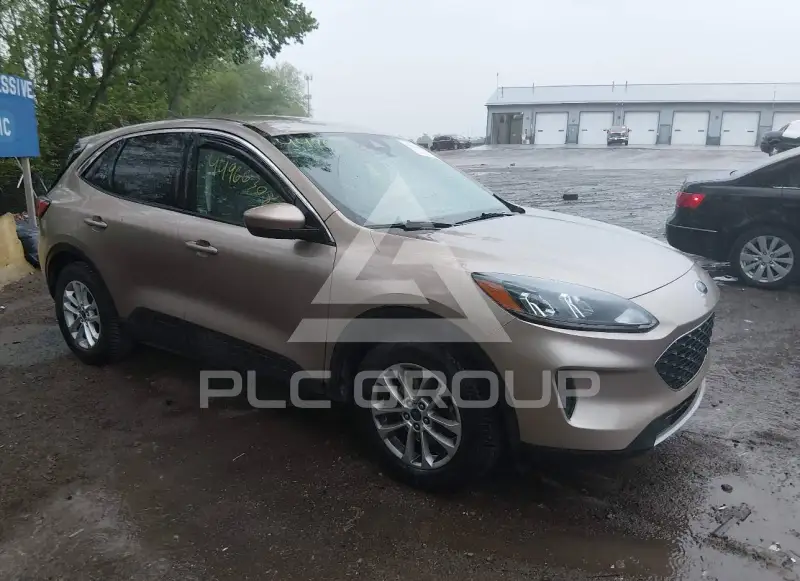 2021 Ford ESCAPE photo