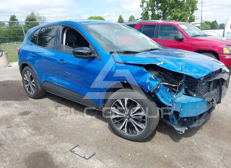 2021 Ford ESCAPE фото