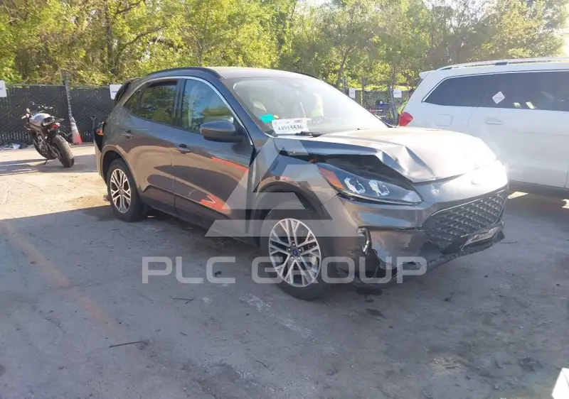 2021 Ford ESCAPE photo