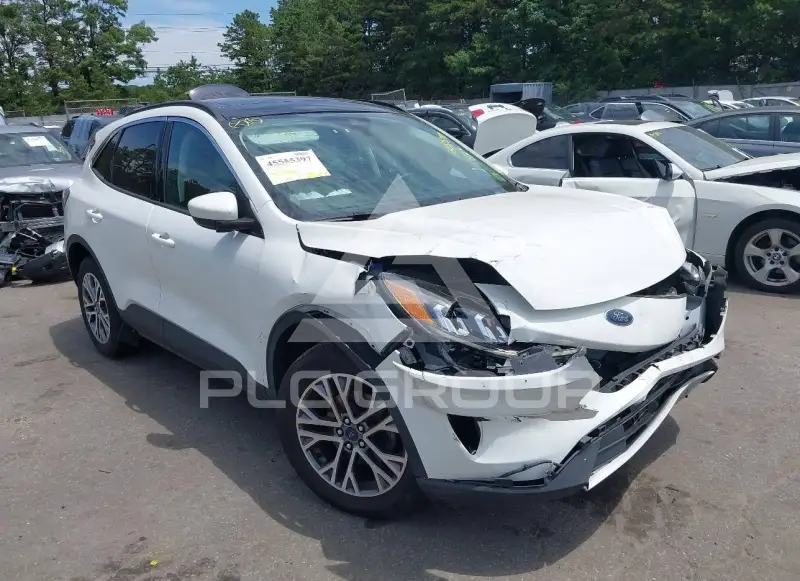 2021 Ford ESCAPE photo