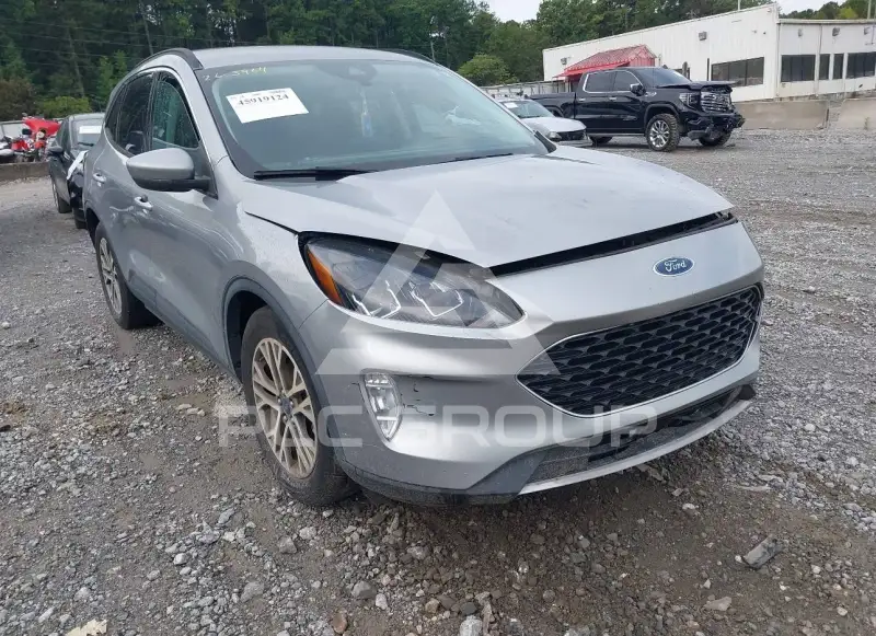 2021 Ford ESCAPE photo
