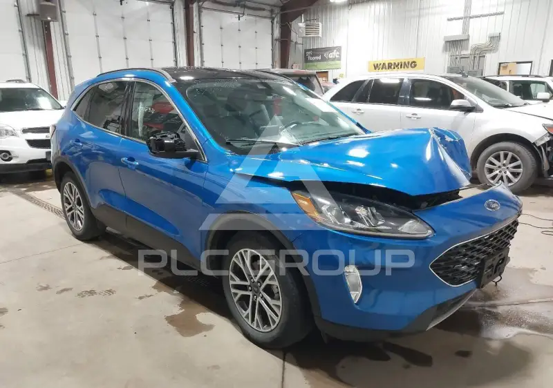 2021 Ford ESCAPE photo