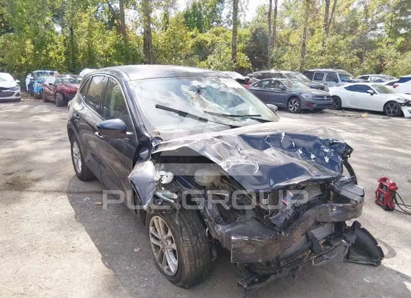 2021 Ford ESCAPE photo