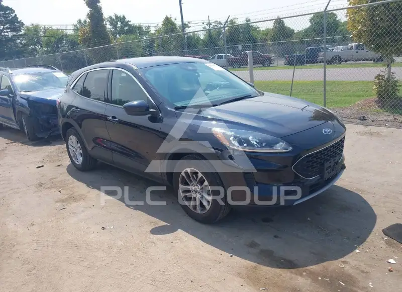 2021 Ford ESCAPE photo
