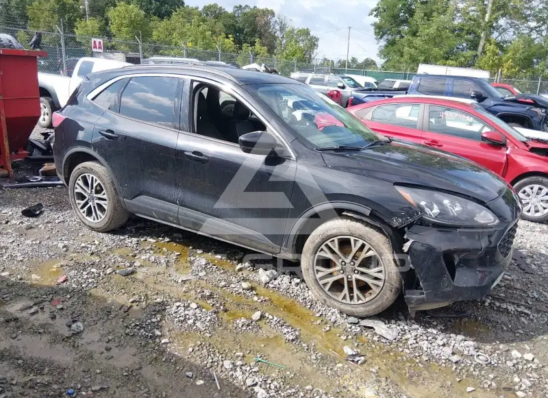2021 Ford ESCAPE photo