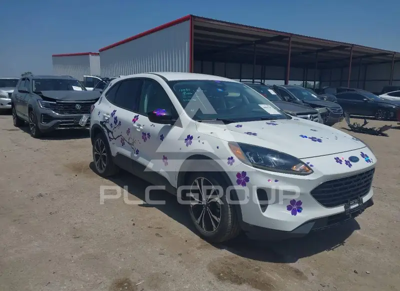 2021 Ford ESCAPE фото