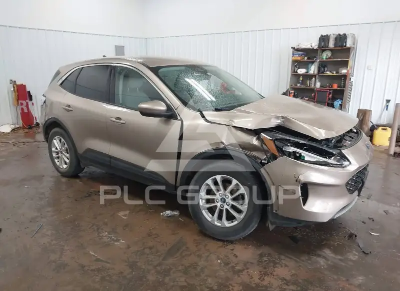 2021 Ford ESCAPE фото