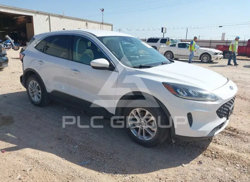 2021 Ford ESCAPE photo