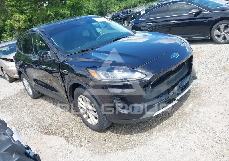 2021 Ford ESCAPE photo