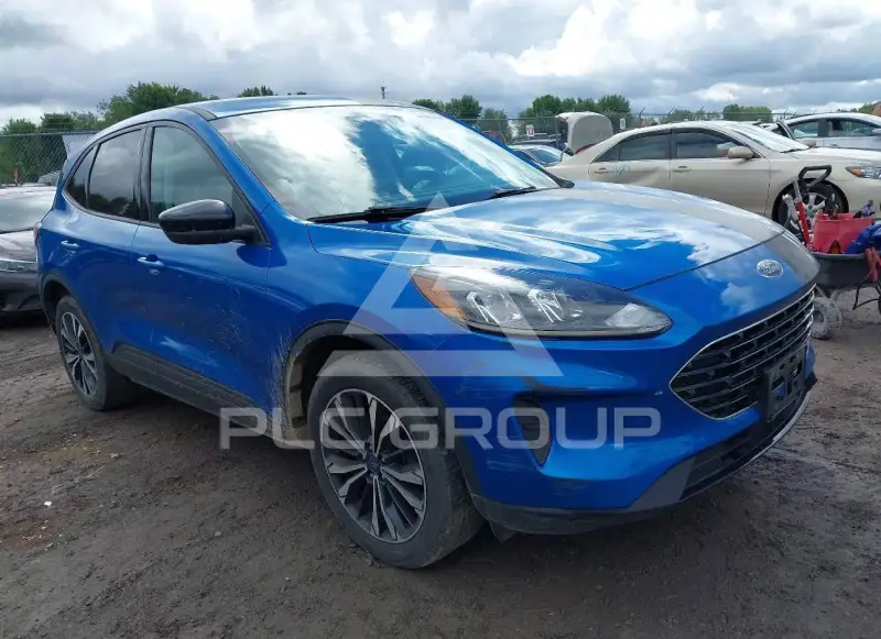 2021 Ford ESCAPE photo