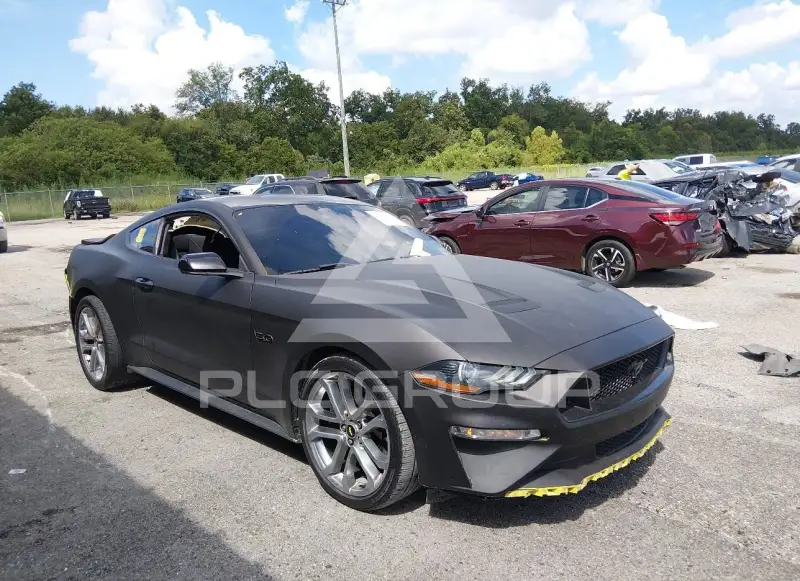 2021 Ford MUSTANG photo