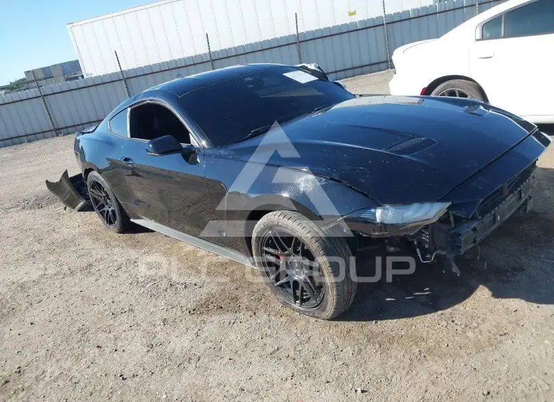 2021 Ford MUSTANG фото