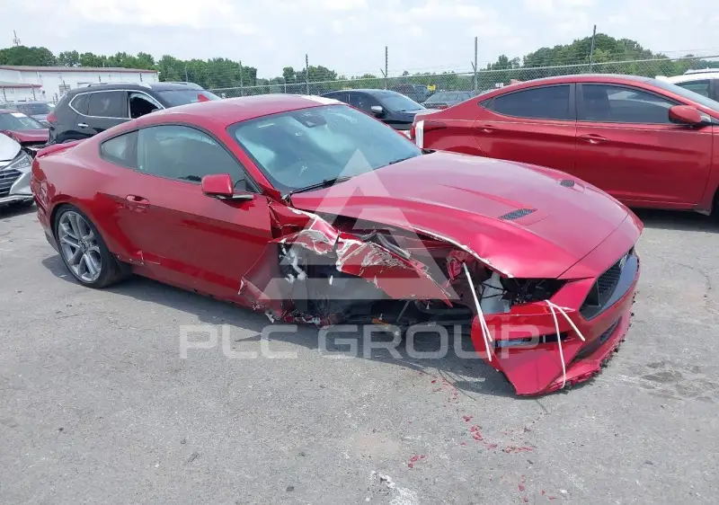 2021 Ford MUSTANG photo