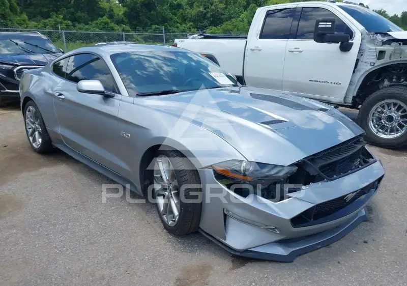2021 Ford MUSTANG photo