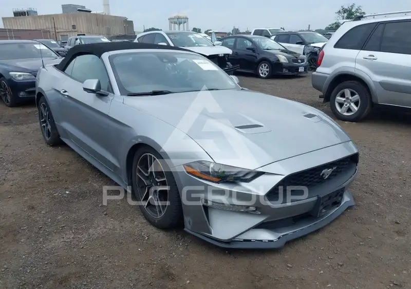 2021 Ford MUSTANG photo