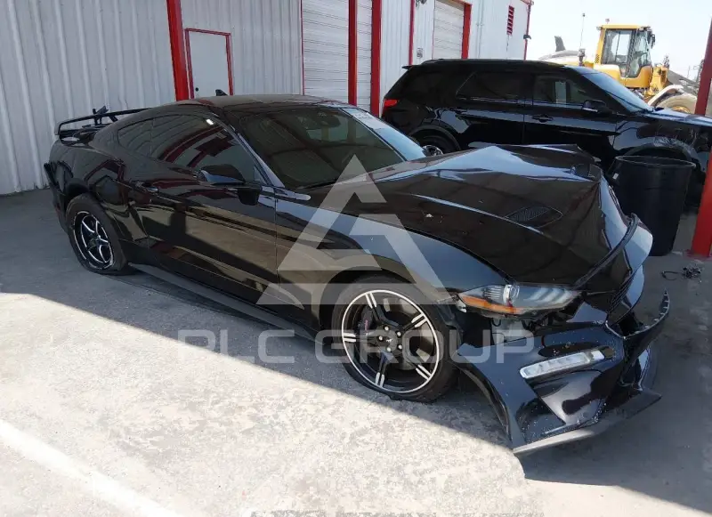 2021 Ford MUSTANG photo