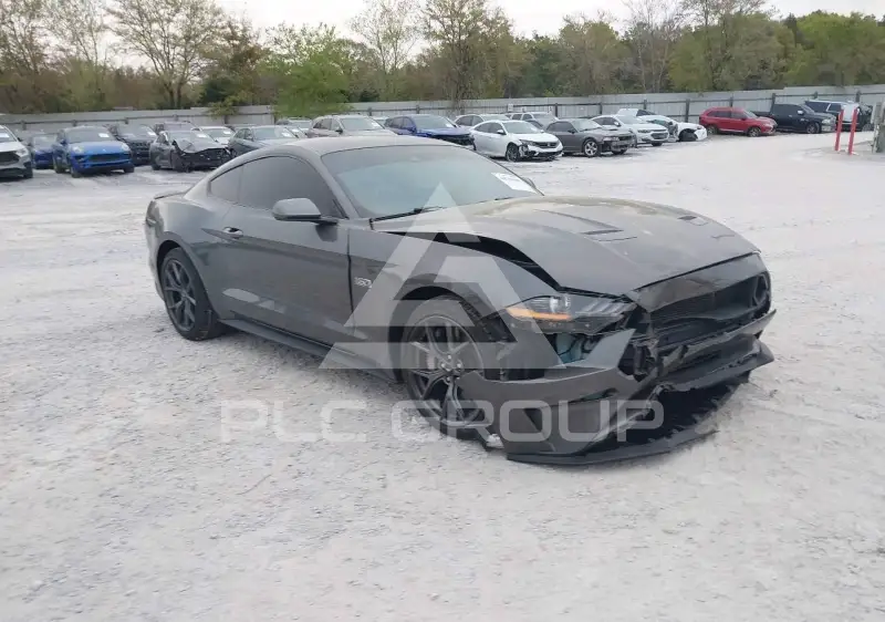2021 Ford MUSTANG фото