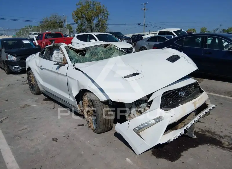 2021 Ford MUSTANG фото