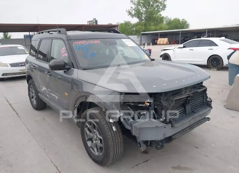 2021 Ford BRONCO photo