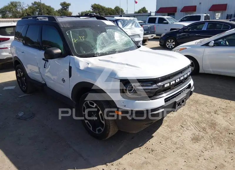 2021 Ford BRONCO photo