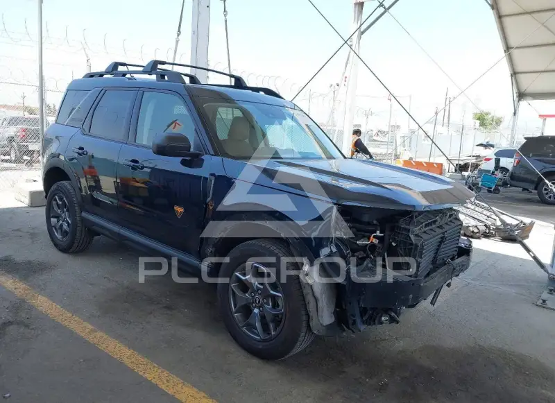 2021 Ford BRONCO photo
