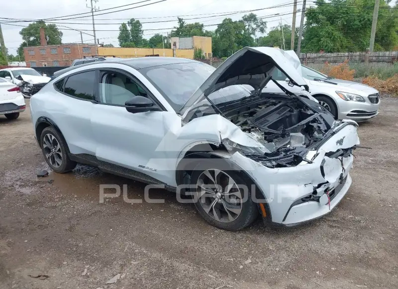 2021 Ford MUSTANG photo