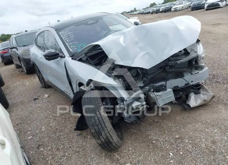 2021 Ford MUSTANG photo