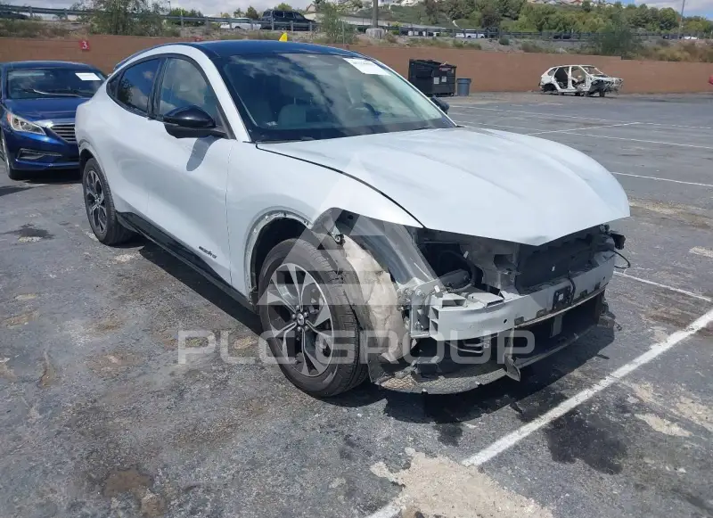 2021 Ford MUSTANG фото