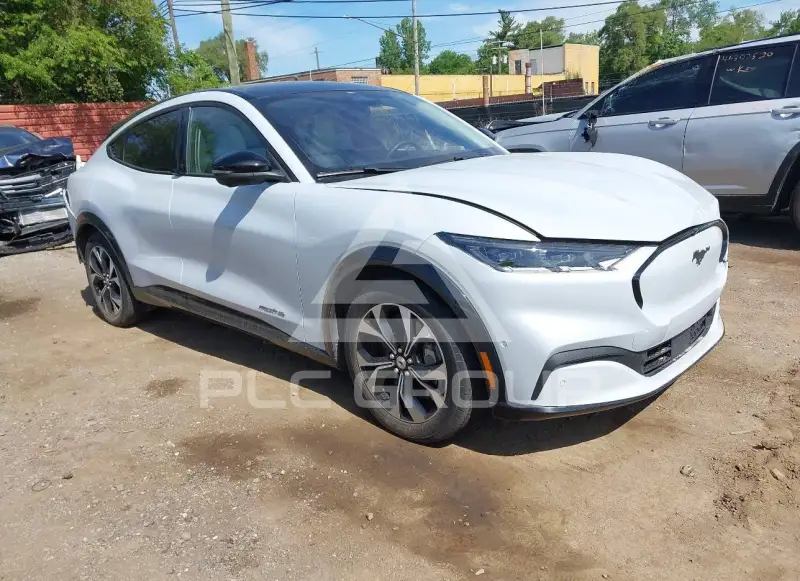 2021 Ford MUSTANG фото