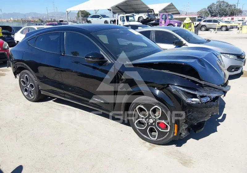 2021 Ford MUSTANG фото