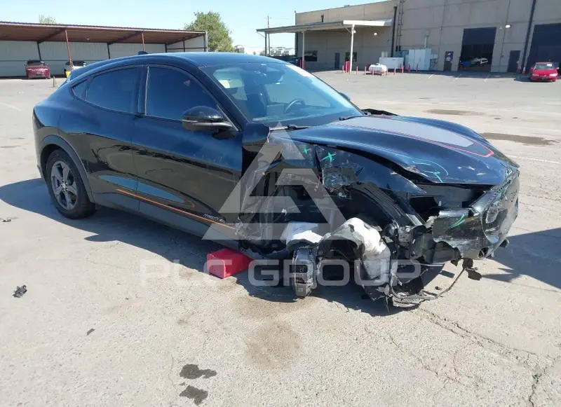 2021 Ford MUSTANG фото