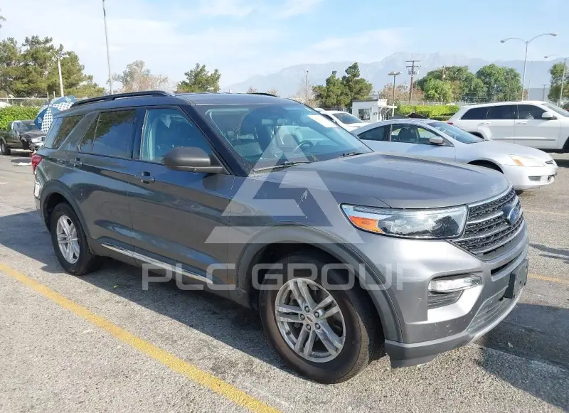2021 Ford EXPLORER photo