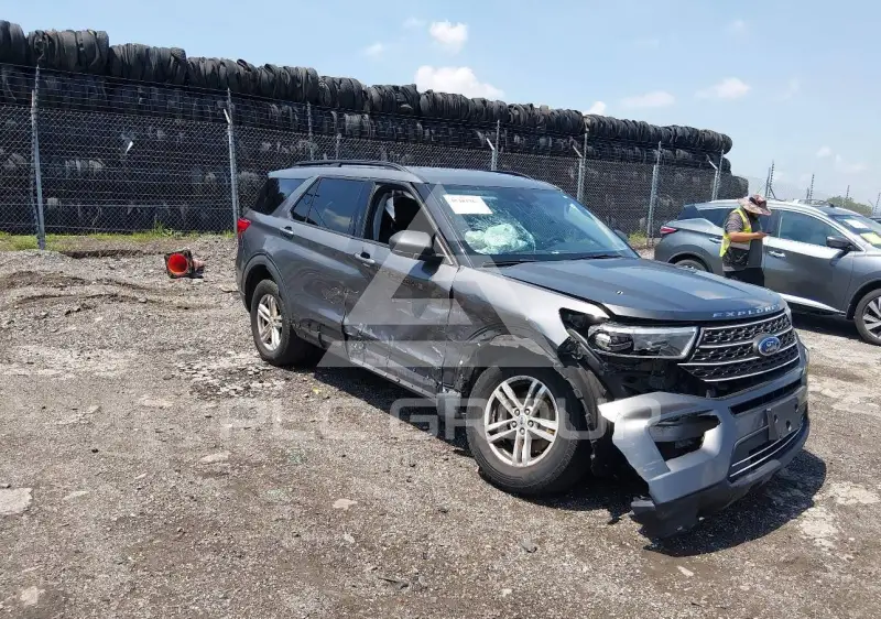 2021 Ford EXPLORER photo