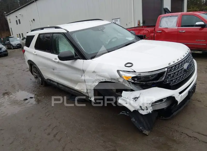 2021 Ford EXPLORER photo