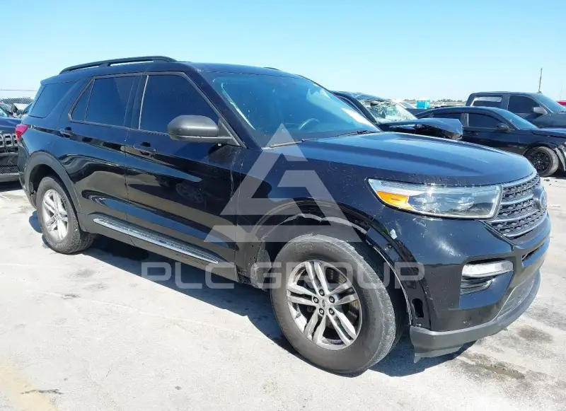 2021 Ford EXPLORER photo