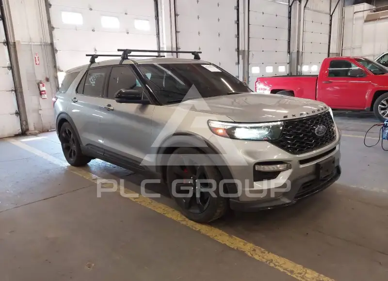 2021 Ford EXPLORER photo