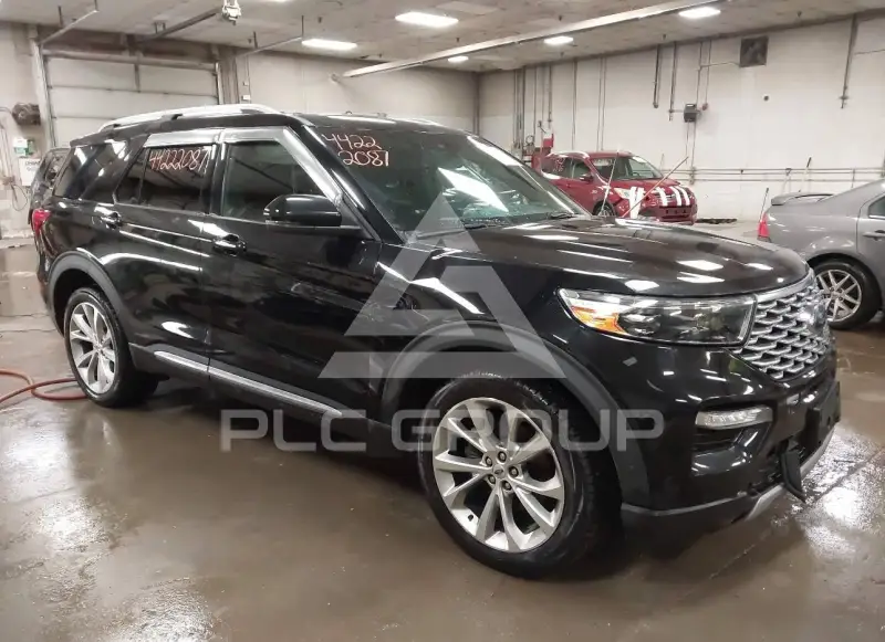 2021 Ford EXPLORER photo