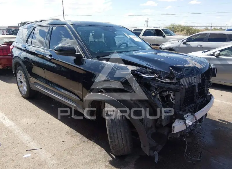 2021 Ford EXPLORER photo