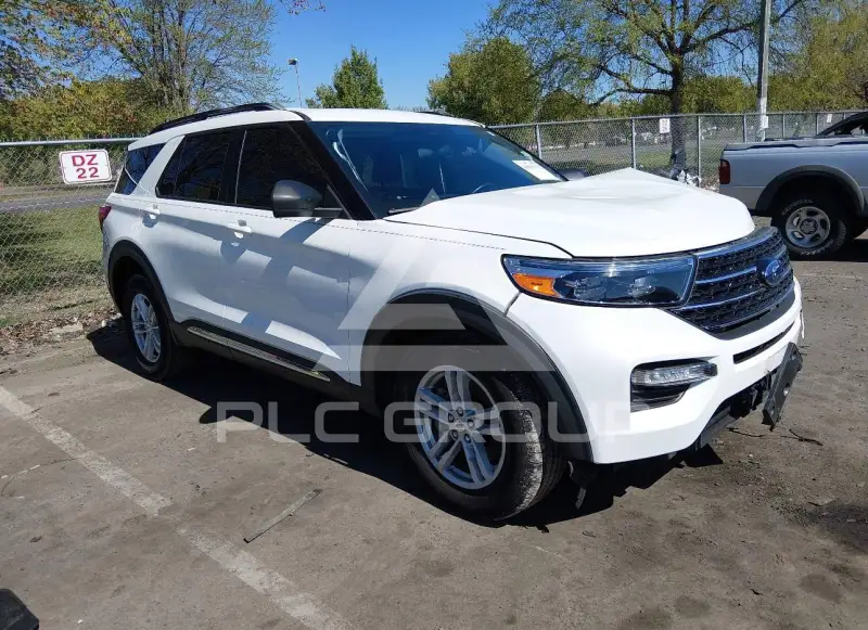 2021 Ford EXPLORER photo