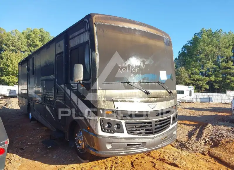 2021 Ford F-530 фото