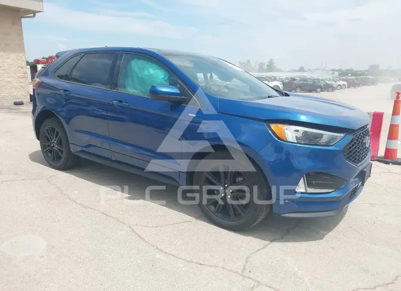 2021 Ford EDGE photo