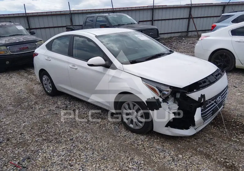 2021 Hyundai Accent photo