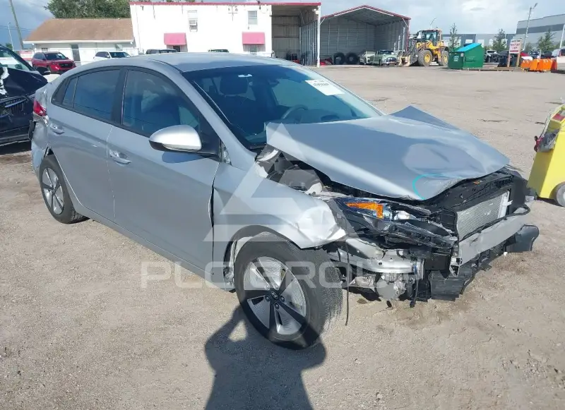2021 Hyundai Ioniq photo