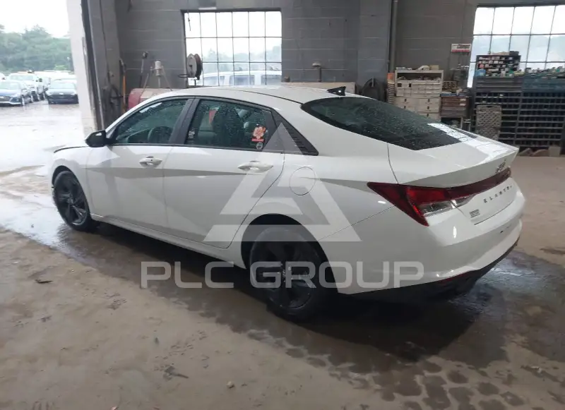 2021 Hyundai Elantra photo